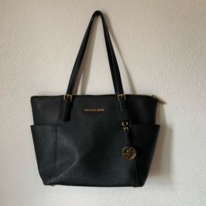 MICHAEL KORS Jet Set Large Crossgrain Leather Tote